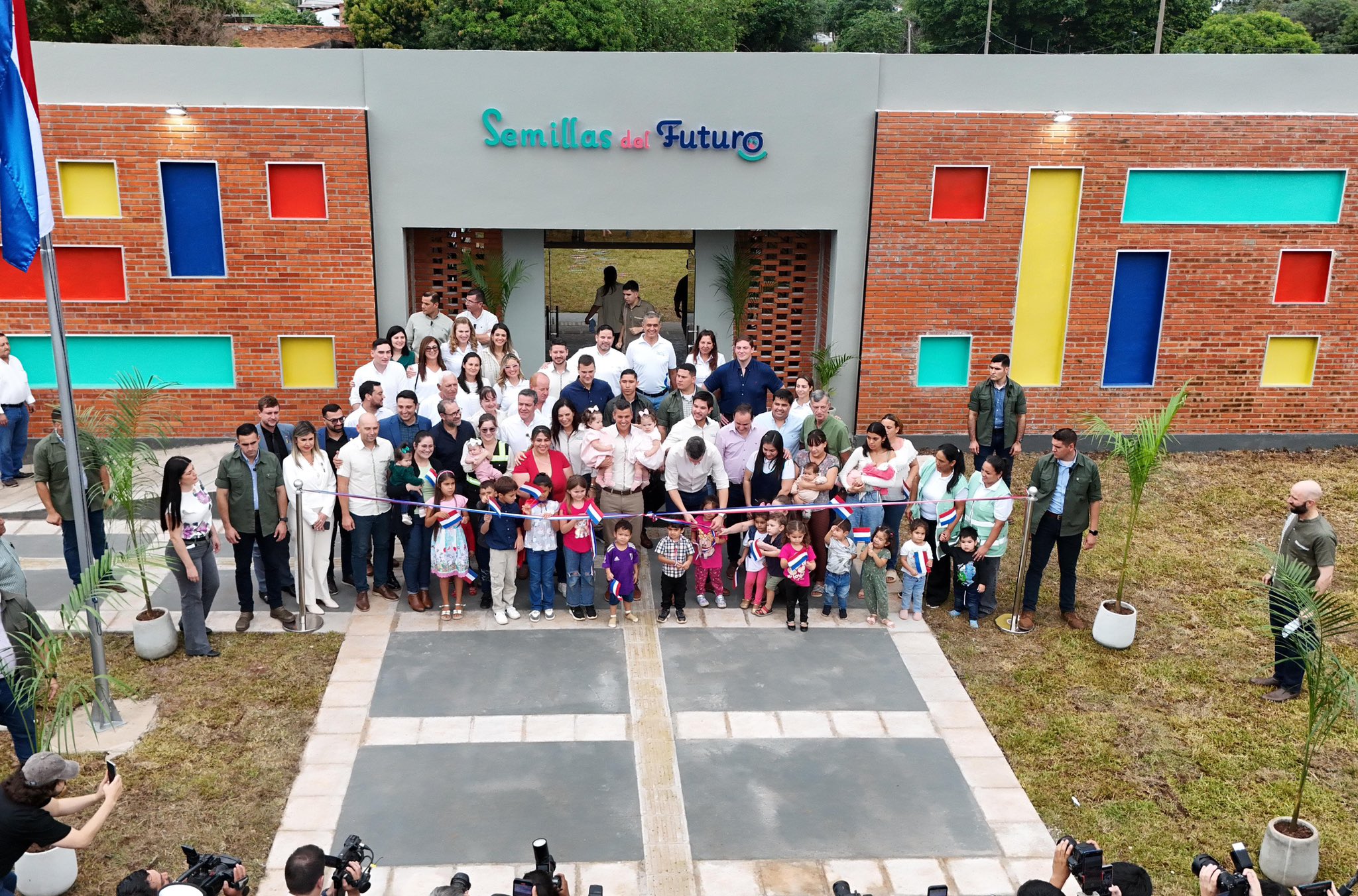 Inauguran el CAIPI «Semillas del Futuro» en Itapúa con la presencia del Presidente Santiago Peña